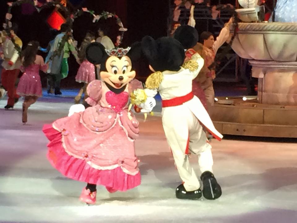 Hu-Ha! Let's get married, Minnie!